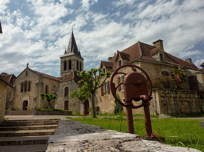 Espédaillac - Place de l'église_12 © Lot Tourisme - C. Sanchez