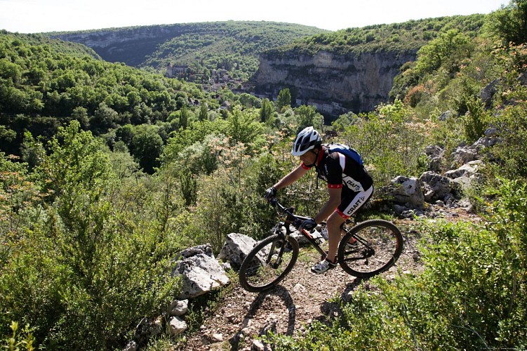 Descente Sportive sur les Sentiers du causse 