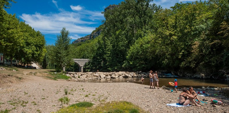 Plage de Brengues - Vallée du Célé_02 © Lot Tourisme - C. ORY