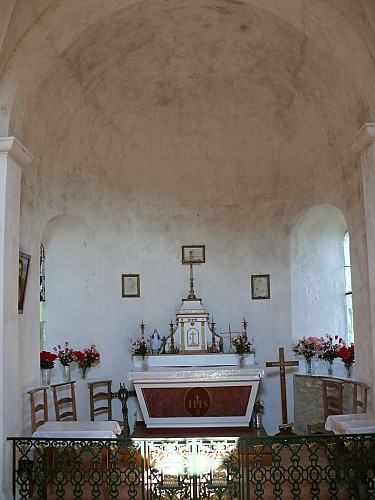 Interieur de la chapelle Sainte-Croix