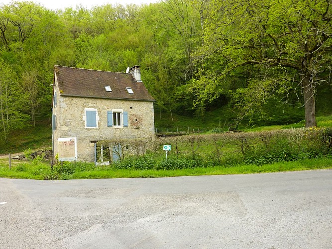 Boutière - Maison au détour du chemin © Lot Tourisme - C. Sanchez