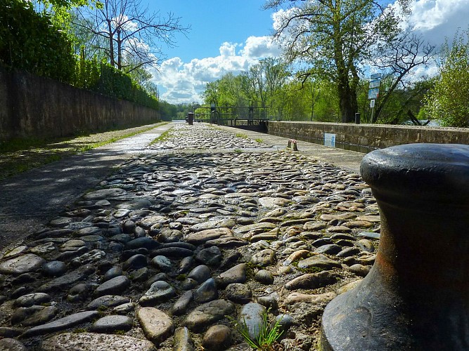 Pradines - Ecluse de Mercuès © Lot Tourisme - C. Sanchez