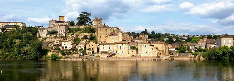 07Vue sur Puy l'Eveque© Lot Tourisme - C. Sanchez