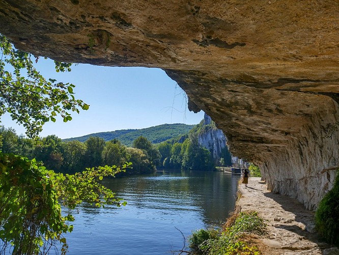 Balade sur le chemin de Halage à Bouziès