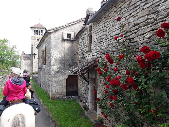 A cheval en quercy blanc