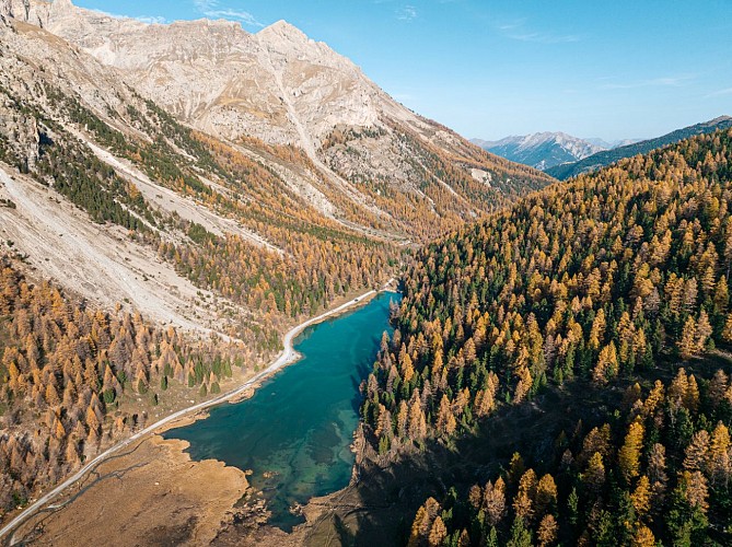 Lac de l'Orceyrette from the Centre Montagne