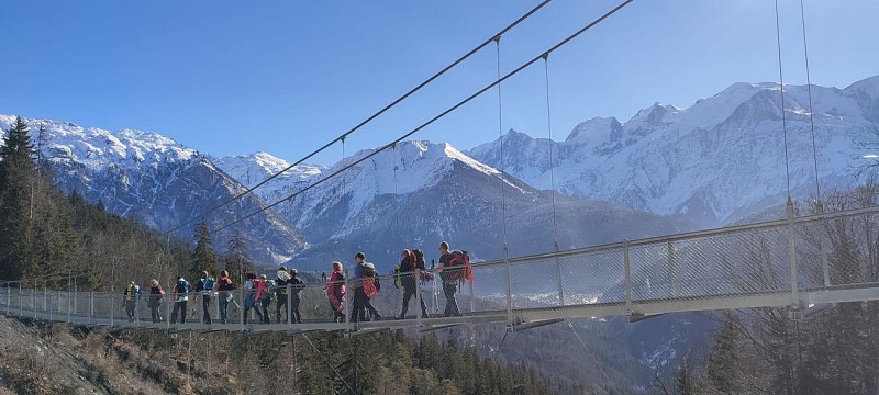 Hike from Assy Plateau to the Lac Vert by the Nant Bordon footbridge