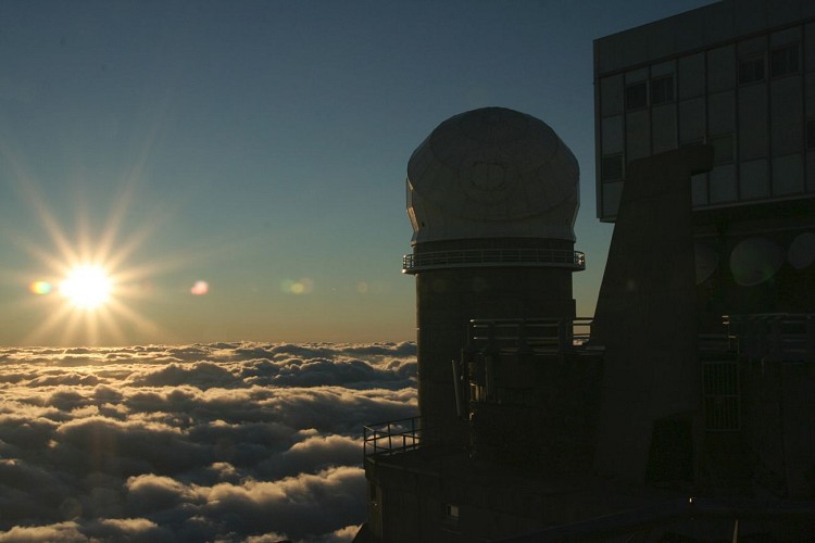 Le lac d'Oncet et le pic du Midi de Bigorre