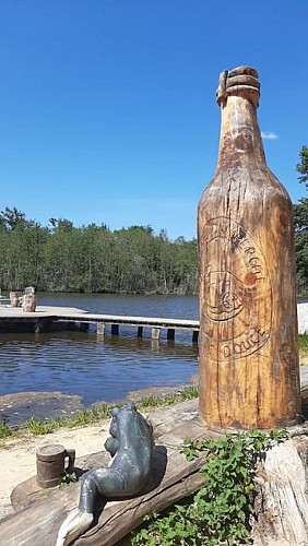 Etang-Terrasse de la Brasserie du Perche