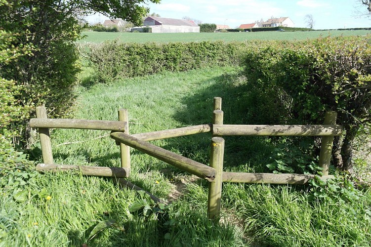 Sentier de la pierre de Baincthun