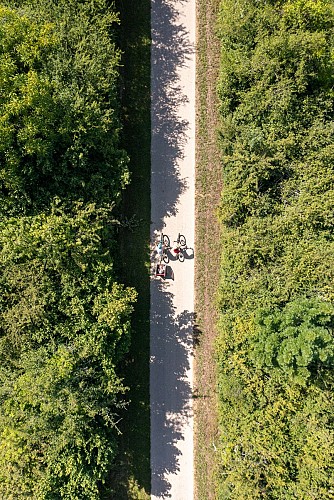 Vue drone de la voie verte à Duravel