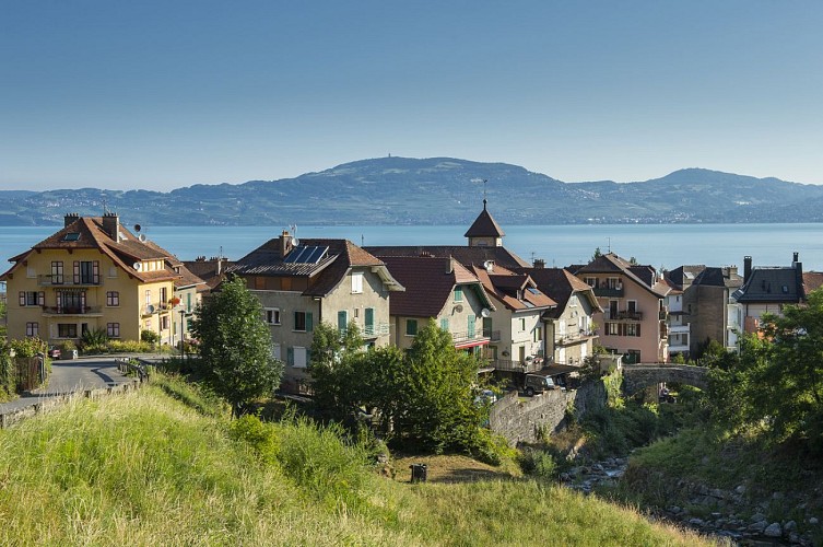 Van Saint-Gingolph naar Novel, tussen meer en berg