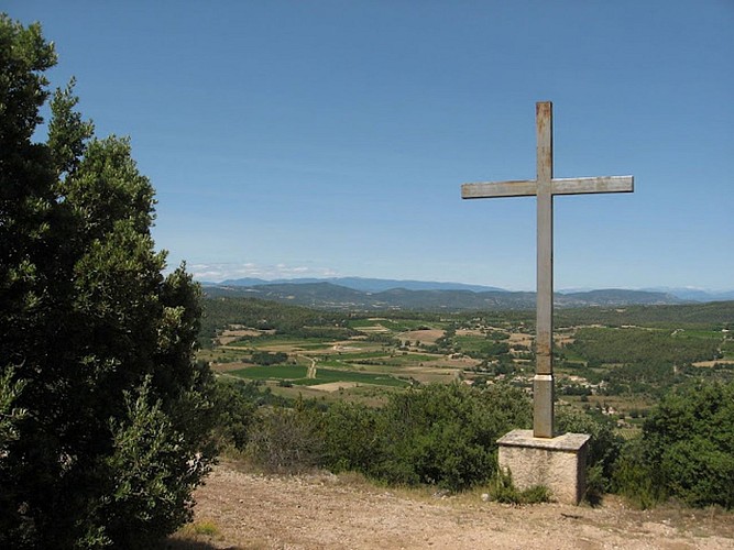 Rando: La Chapelle Ste Croix et Le Tour de Pierredon