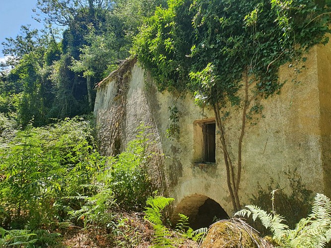 Ancien moulin sur le trajet