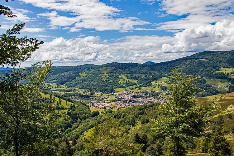 Wanderung - Die Statue von Sainte-Barbe über die Roches du Sabbat