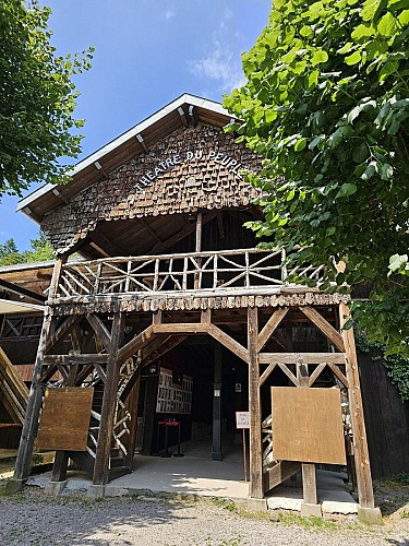 Circuit culturel autour du Théâtre du Peuple : le Parcours Pottecher