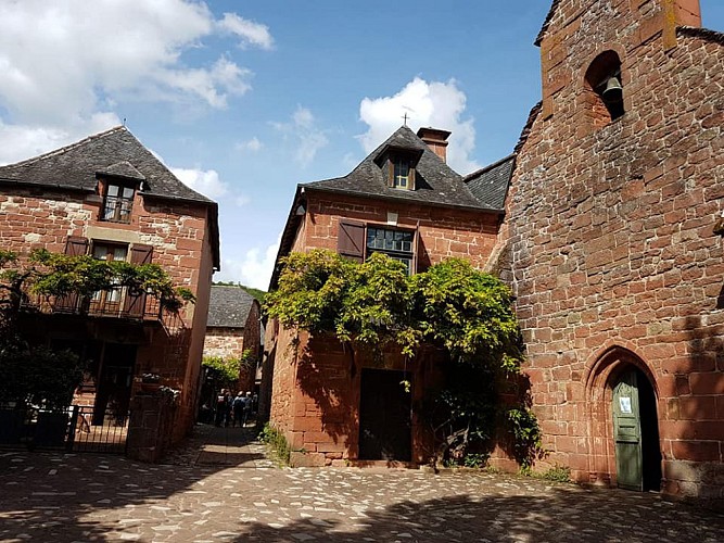 Collonges-la-Rouge : un des Plus Beaux Villages de France