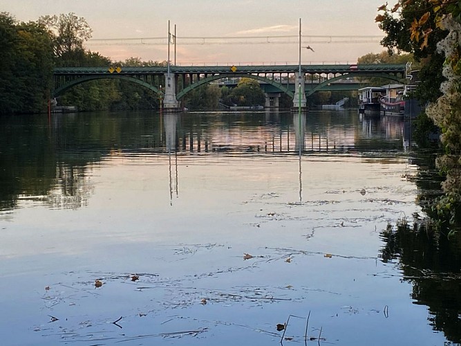 Depuis les berges de la Seine 