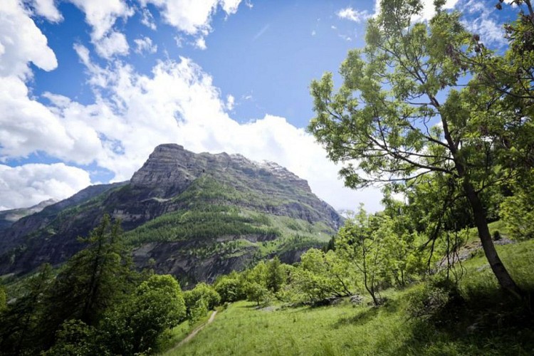 La montée à Dormillouse