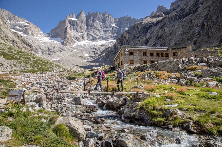 Vers le refuge du Châtelleret