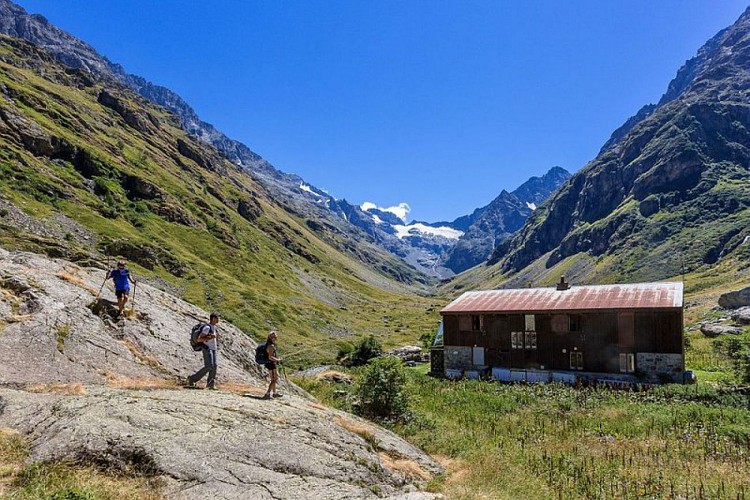 Arrivée au refuge de la Lavey