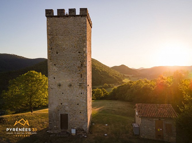 Sauveterre-de-Comminges-Tour-du-Barry