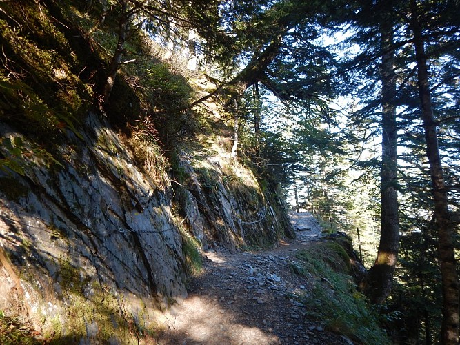 CIRQUE DE LA GLERE PAR LE CHEMIN DE L'IMPERATRICE