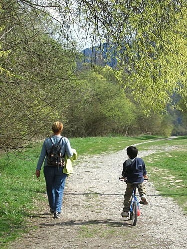 Savoyard discovery walk: Les Iles du Chéran