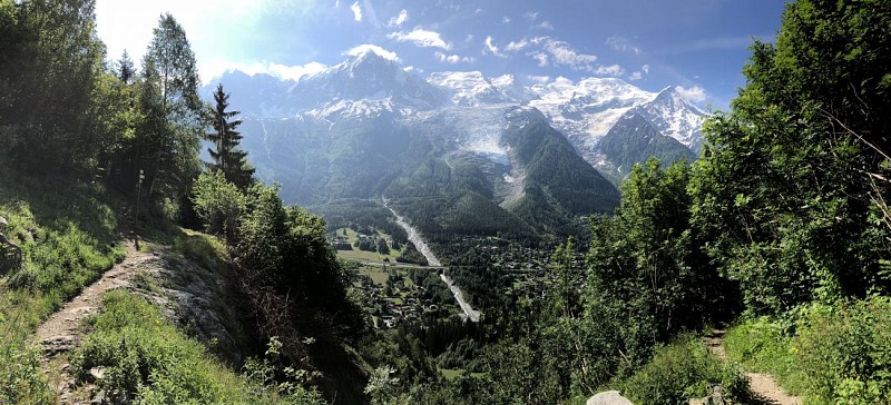 Hike along the Petit Balcon Sud: Les Tines-Les Bossons