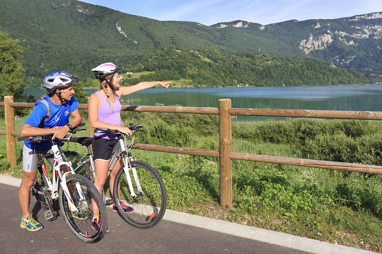Lac d’Aiguebelette greenway