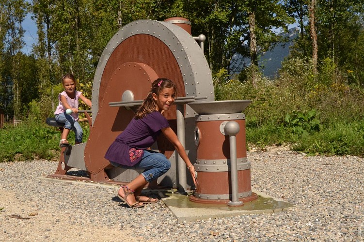 Savoyard discovery walk: the secret behind the hydro machines