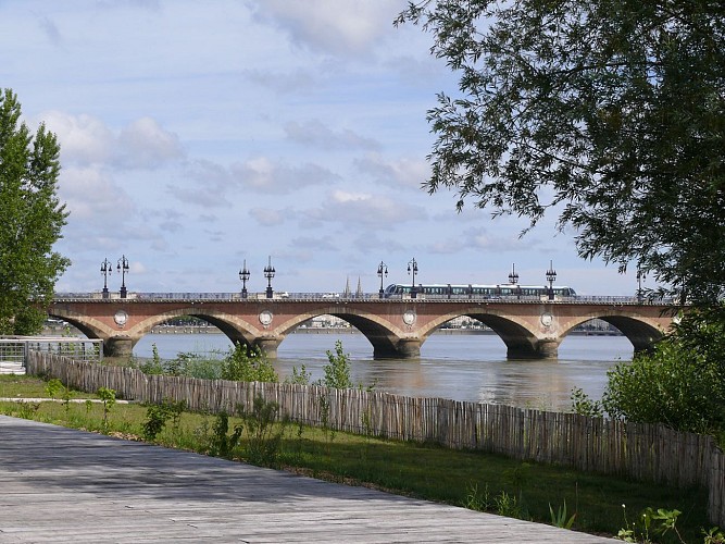 Circuit des cinq ponts à Bordeaux