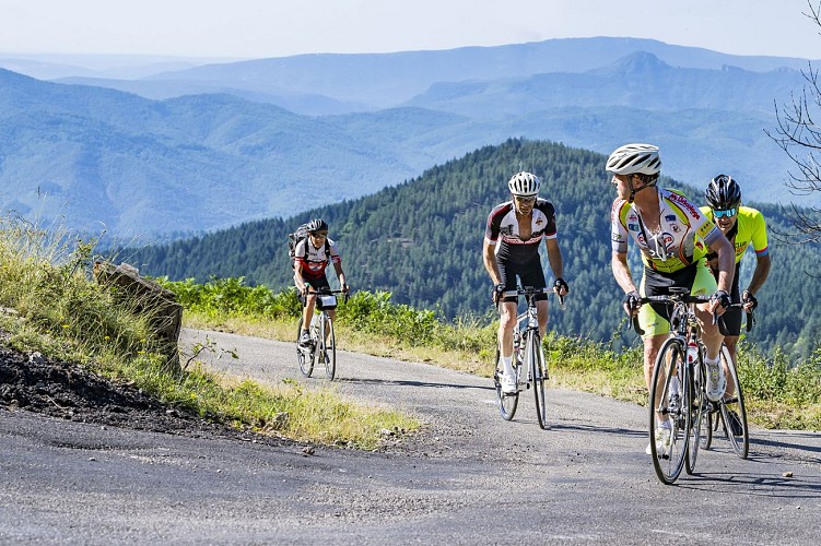 Ascent of Mont Aigoual via the Lusette pass