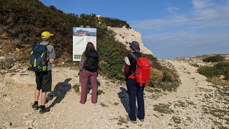 Début du sentier Pomègues