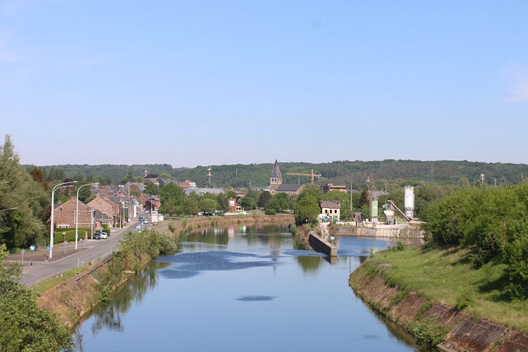 Auvelais vue Sambre