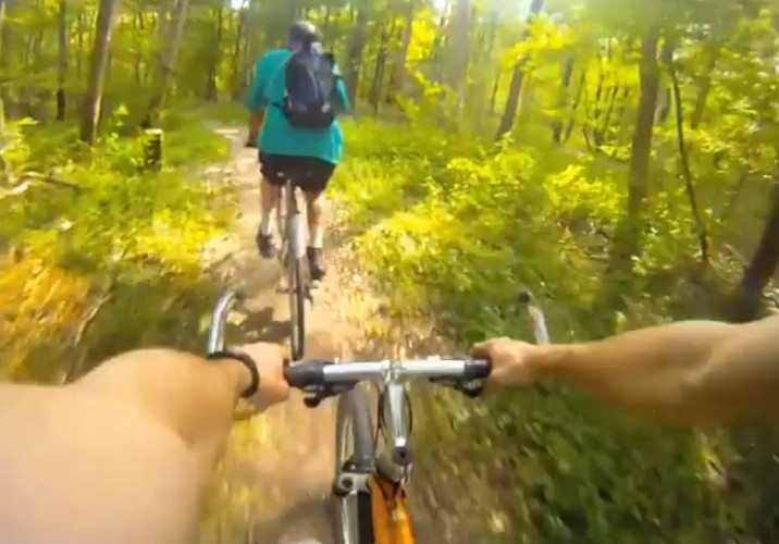 Senderismo en bicicleta de montaña en Avesnois: bosque de Mormal, las Grandes Patures, Landrecies, Maroilles, Berlaimont, Locquignol