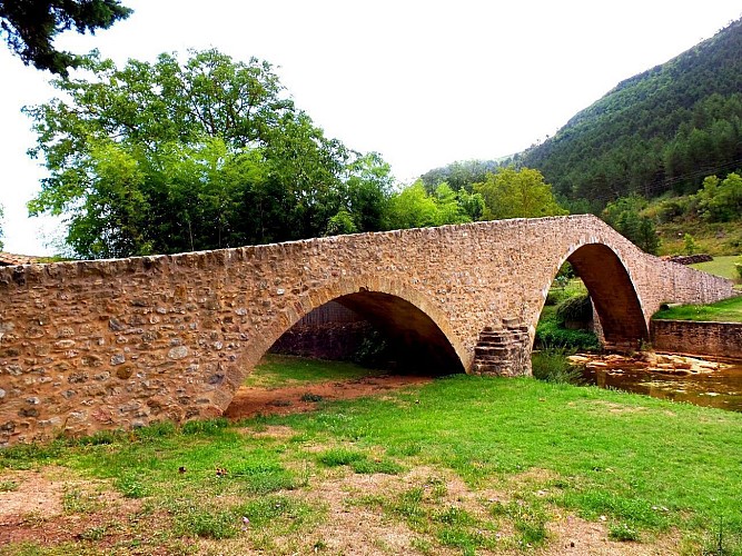 Serres-Le Tour du Cardou