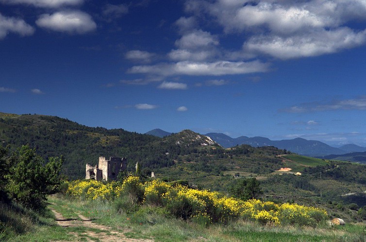 Couiza/Coustaussa- le sentier des Capitelles