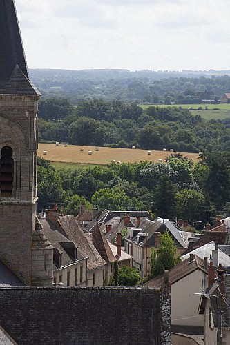 Les lieux de tournage de Jour de Fête & le patrimoine de la ville (circuit long)