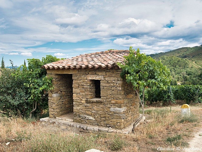 Entre Magrie et Cournanel-Chemin des cabanes