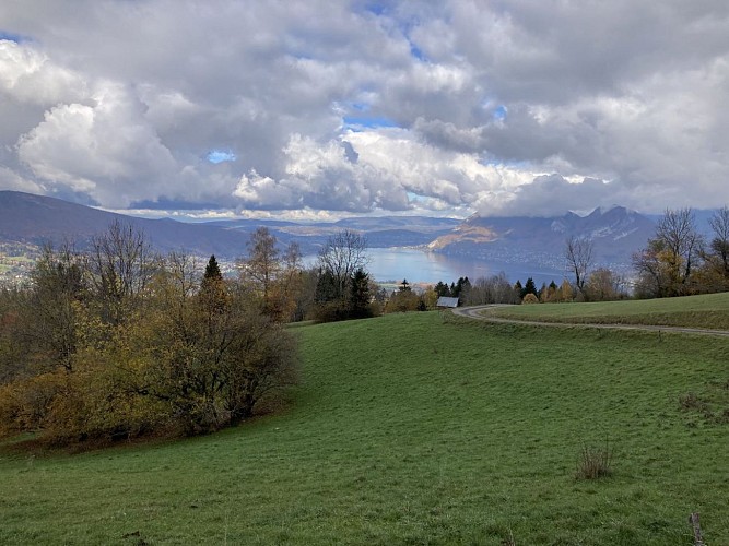 Vue du lac d'Annecy
