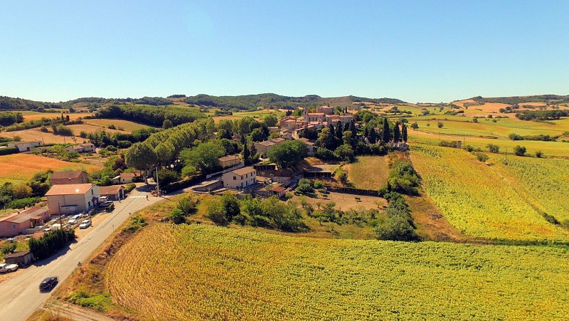 Escueillens-et-Saint-Just-de-Bélengard-le sentier Razès-Quercorb