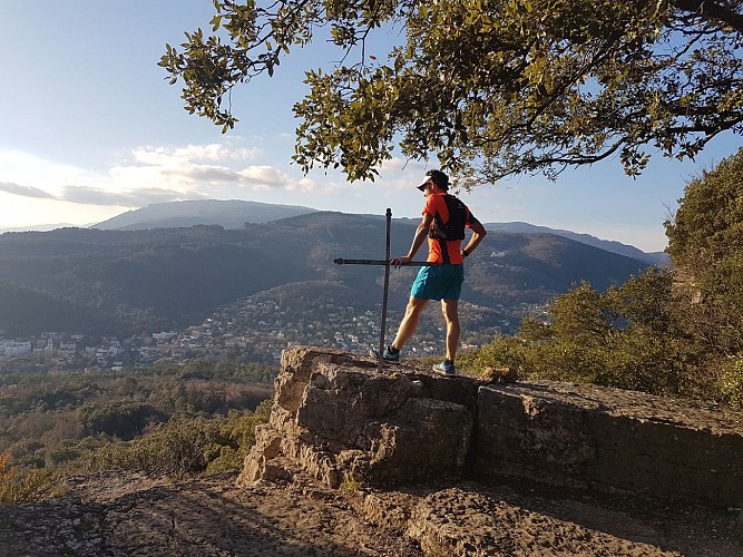 TRAIL SUR LE GR®7 ITINÉRANCE DÉCOUVERTE GRAND ORB