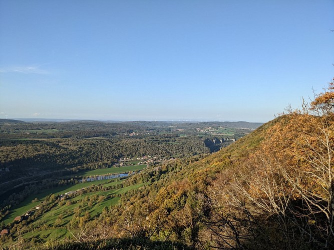 Accès Belvédère : Rocher du Rechandet (Accès par Bretigney-Notre-Dame)