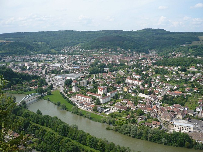 Accès Belvédère : Croix de Châtard (Baume les Dames)