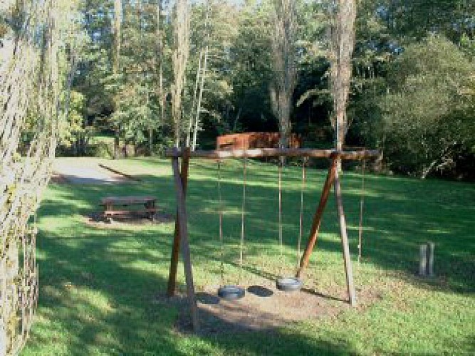 BRECE - RANDONNÉE - CIRCUIT DU SAUT-AU-LOUP - 13 KM
