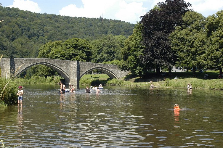 Baignade -Bouillon (Christel François) (3)