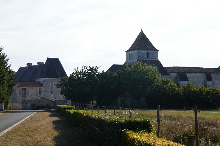 Balzac-église et château