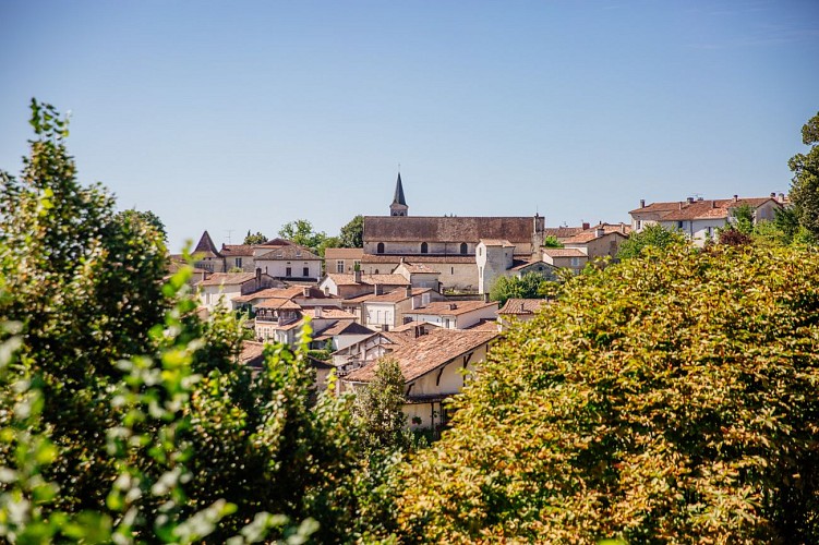 City walk of Aubeterre-sur-Dronne