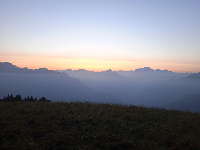 Hiking: Montagne du Charbon from Montgellaz